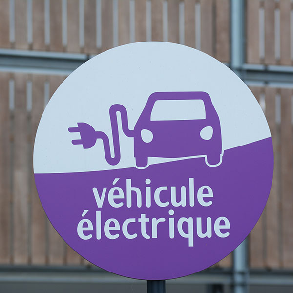 Installation prise electrique voiture